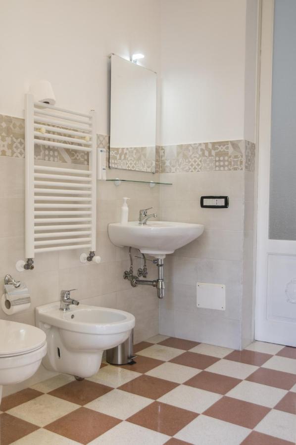 Palazzo Italia Apartments Bari Eksteriør bilde